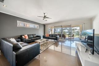 Beach Haven at Semaphore - Sweeping Ocean Views - 9
