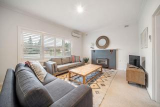 Seaside on Swan & Laneway Retreat - A Family Haven - Grange - 1
