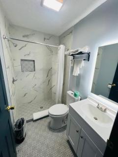 Hillsboro Inn & Suites - Hillsboro - 8