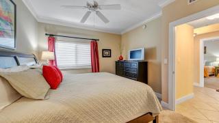 Harbor Landing 203B - Spacious Condo with views of the Harbor and Gulf - Destin - 6