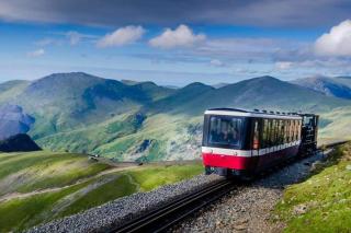 2Bed Cabin w Parking near Snowdonia National Park - 2