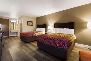 Econo Lodge - Perry National Fair Ground Area - Perry - 4