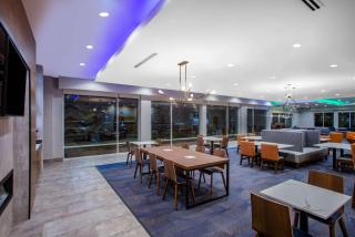 La Quinta Inn & Suites by Wyndham Oxford - Oxford - 5