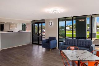 Econo Lodge - Mobile - 1