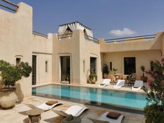 stunning beldi-chic villa with heated pool - 9
