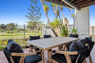 Beachside Bliss 1 Bedroom Park View Villa - 9