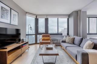 Tribeca Studio w Great views Indoor pool NYC-109 - 7