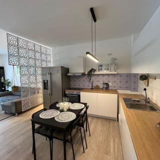 Luxuriöses Apartment,Neubau, 4 Personen, Parkplatz, Griechischer Stil - 6