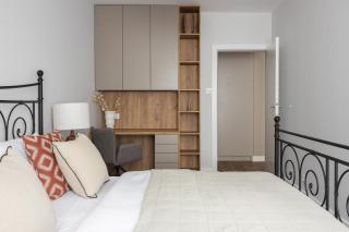 Metro Kabaty Elegant Apartment by BookingHost - 3