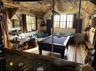 Coed Y Ddraig - themed 3 bedroom cottage, with bar & pool table - Tregaron - 1