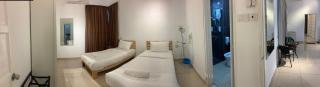 Fun Villa 6rm 12 to 22 pax Wifi Netflix BBQ SteamBoat Games Beach Water Park - Desaru - 4