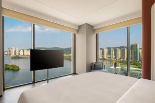 Hotel Indigo Changsha Meixi Lake by IHG - 8