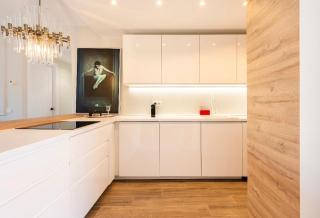 Stunning Banús Beach Area Apartment - Marbella - 7