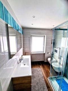 ALL NEW and Privat PARKING La GRAZIOSA apartment - Genova - 4