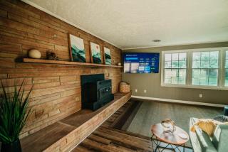 Mount Tabor Ranch near VT - King Bed/Fast Wi-Fi - Blacksburg - 4