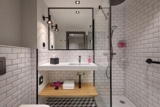 Moxy Lisbon City - 6