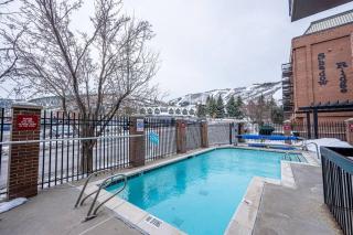 Ski-inski-out Serenity At Shadow Ridge - 4