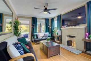 Lux Bach Retreat Prime Location 420ok Sleeps 20 - 1