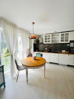 The Airport Loft - 1