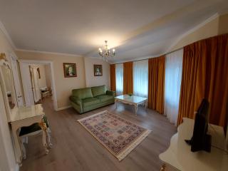 Conacul Poetilor - 1