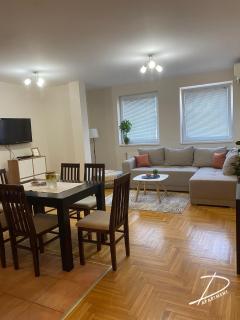 D Apartment FREE private Parking FAST Wi-fi - Novi Sad - 5