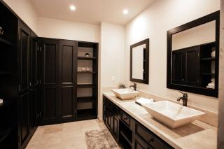Stunning 3BR Condo with Ocean Views, Golf Course & Resort Amenities - 3