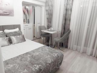 City lux square apartment Skopje - Skopje - 4