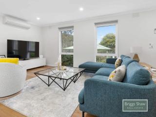 Embrace Love and Leisure - Blairgowrie - 0