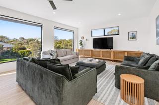 Ocean Beach Retreat - Contemporary Rye Accommodation - 7