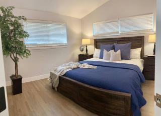 Stunning Single Level Home w/ Outdoor Spa Jacuzzi! - SeaTac - 5