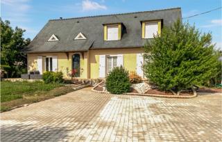 Gorgeous Home In Joué Les Tours - 5