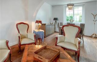 4 Bedroom Gorgeous Home In Jarnac - Jarnac - 8