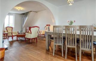 4 Bedroom Gorgeous Home In Jarnac - Jarnac - 4