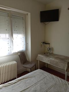 Chambre meublée au cœur de ville - chez l'habitant - Le Creusot - 9