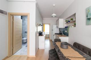 Renewed&Charming 3BR Flat in the Heart of the City - Istanbul - 7