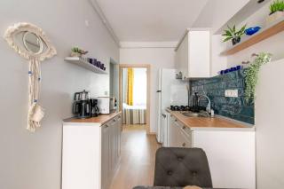 Renewed&Charming 3BR Flat in the Heart of the City - Istanbul - 4