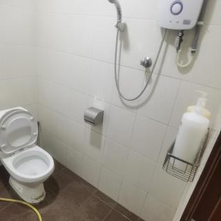 8号房有厕所厨房冰箱洗衣机 - 7