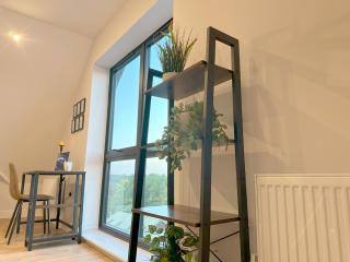 Chic and Airy Apartment - 6