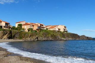 COLLIOURE Appart En Bord de MER PLAGE à 50m CLIM Garage location du samedi au samedi - 3