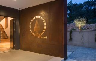 Villa Pine Tree - 9