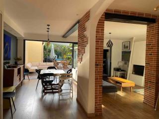 Albi centre ville -piscine view our profile please - 6