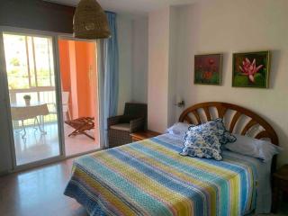 Acogedor apartamento con 3 piscinas en primera línea de playa - Almuñécar - 6