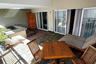 Beachfront 2 Bedroom Apartment - Bain Boeuf - 0