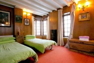 The Tower at Plane Castle-Sleeps 4-Pets Ok-Parking - 5