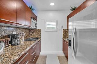 Miami Cozy Home! Next to Miami beach & Airport - 6