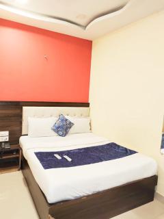 Hotel Golden Galaxy - Santacruz East - Bombay - 2