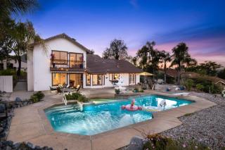 Sun&Star Studded Central Luxury with Hottub, Pool, Views - Escondido - 0