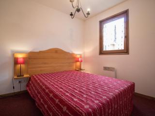 Appartement spacieux pour 6 personnes avec terrasse au pied des pistes, parking et WIFI inclus - FR-1-508-2 - Lanslevillard - 8