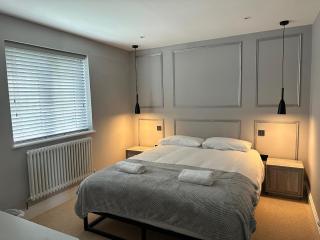 A luxury 2 bedroom apartment - Barnet - 1