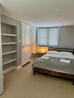 A luxury 2 bedroom apartment - Barnet - 2